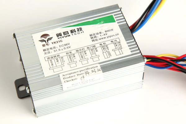 Motore Elettrico Spazzolato 650w 36v Motoriduttore 500 Rpm Riduzione Con Staffa | VEVOR IT