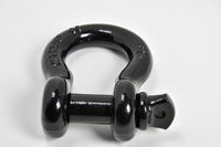 Pair of 3/4" Black Bow Shackle 10500LB w Blue Plastic noise vibration Protector